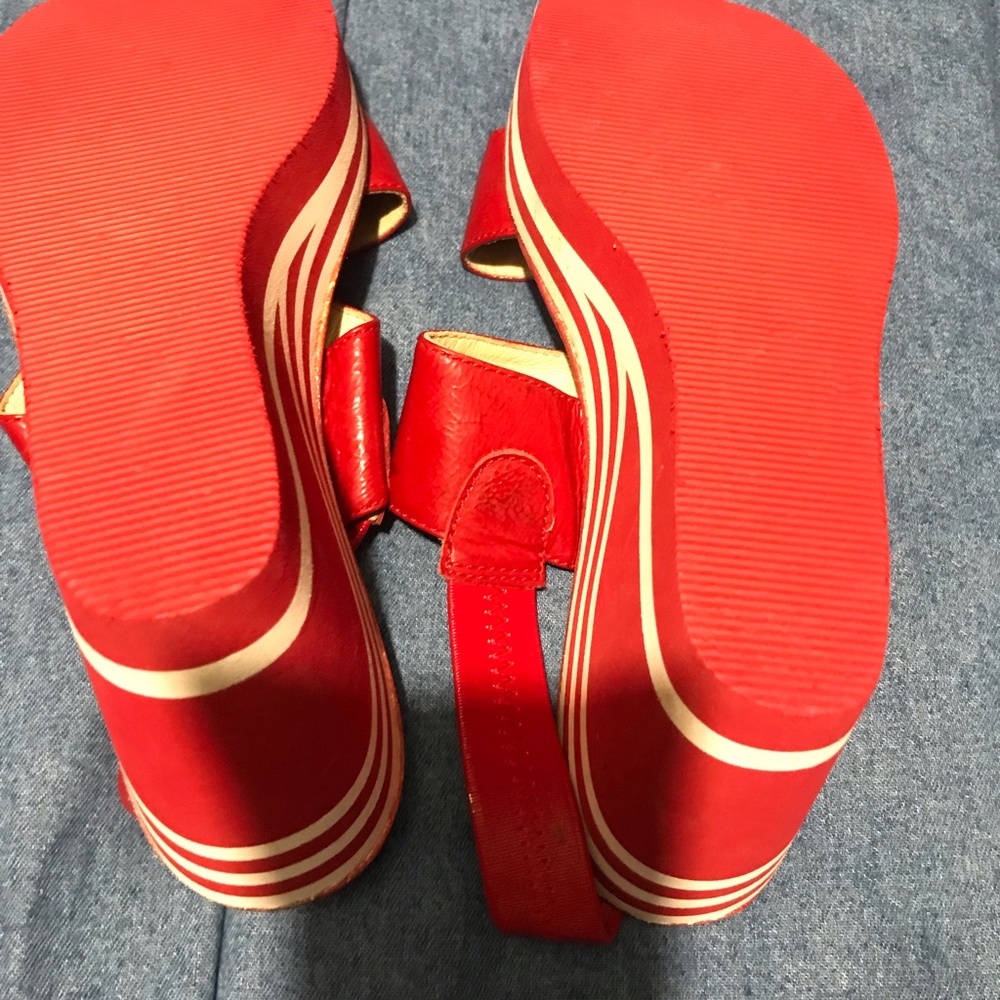 New red wedge sandal side: 9. 1/2, 4” high - Picture 5 of 13